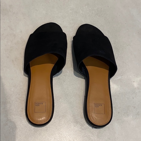 14th & Union flat mules/ sandals - Picture 3 of 6